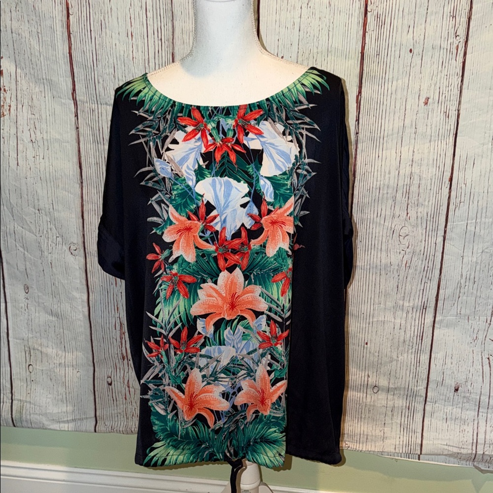 Liz Claiborne Black Floral Top